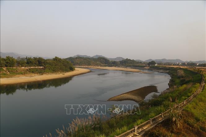 Soi Tình Húc nằm giữ dòng sông Lô đoạn chảy qua phường Hưng Thành, thành phố Tuyên Quang. Ảnh: Nam Sương - TTXVN