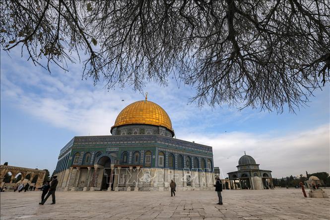 Nhà thờ Mái vòm tại đền thờ Hồi giáo Al-Aqsa (mà Israel gọi là Núi Đền) ở Thánh địa Jerusalem. Ảnh: AFP/TTXVN