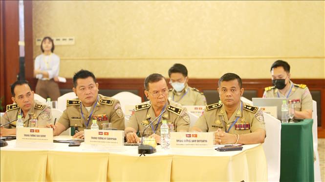 Cambodian delegates at the meeting. VNA Photo: Thành Chung