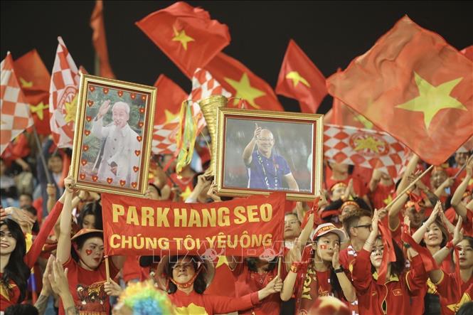 Vietnamese supporters during the match. VNA Photo