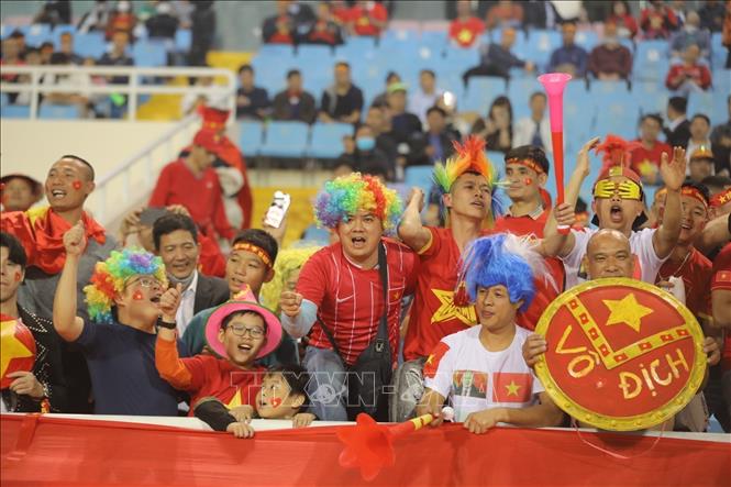 Vietnamese supporters during the match. VNA Photo