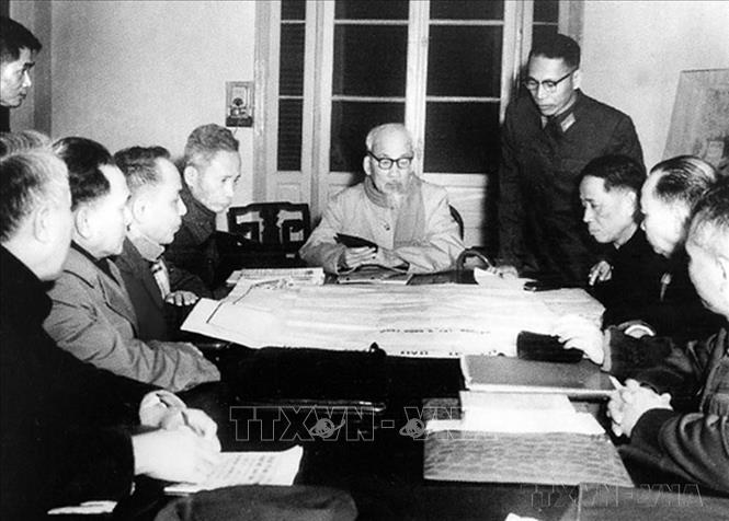 Ngày 28/12/1967, Bộ Chính trị họp phiên đặc biệt, thông qua Kế hoạch chiến lược năm 1968 