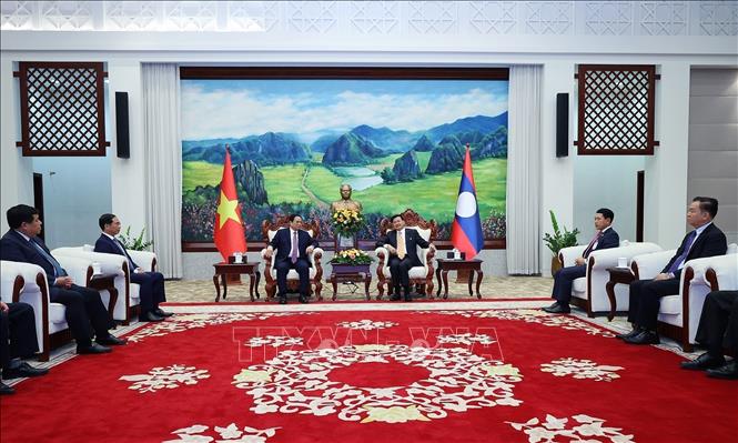 Prime Minister Pham Minh Chinh meets Lao leader - VNA Photos - Vietnam ...