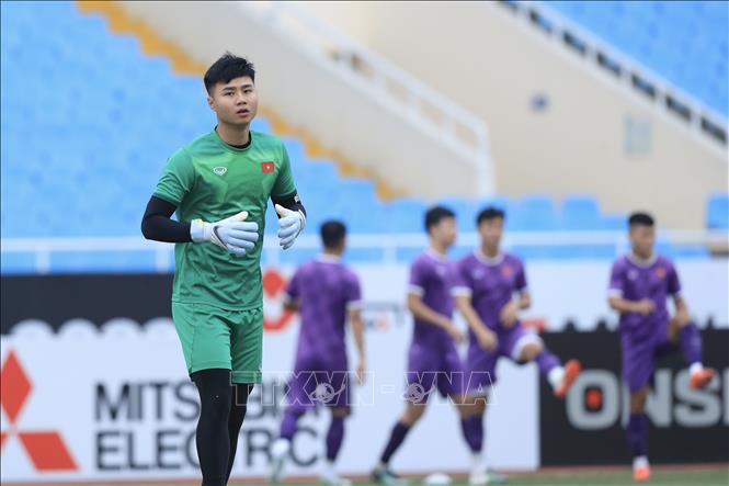 The Vietnamese team during a training session in Hanoi on January 12. VNA Photo