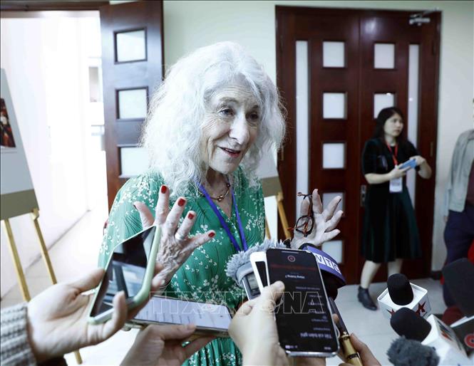 Bà Nancy Hollander, Cựu thành viên tổ chức “Phụ nữ đấu tranh vì hoà bình