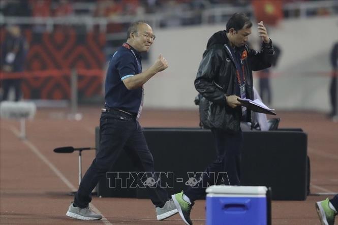 Coach Park Hang-seo after Van Thanh scores the second goal for Vietnam. VNA Photo: Minh Quyết