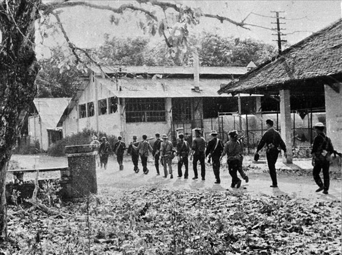 Trận Mậu Thân 1968 đã tạo hiệu ứng mang tính chiến lược, làm thay đổi hoàn toàn cục diện cuộc kháng chiến chống Mỹ, cứu nước, làm lung lay ý chí xâm lược của đế quốc Mỹ. Trong ảnh: Quân Giải phóng tiến vào quận lỵ Gò Dầu, tỉnh Tây Ninh. Ảnh: Tư liệu TTXVN