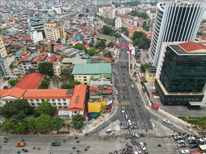 Đường Huỳnh Thúc Kháng kéo dài. Ảnh: Tuấn Anh - TTXVN