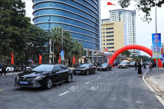  Lễ thông xe đường Huỳnh Thúc Kháng kéo dài. Ảnh: Tuấn Anh - TTXVN