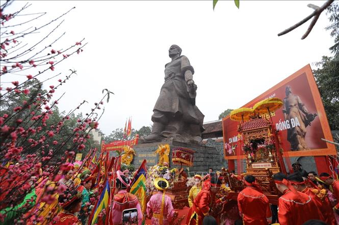 Tượng đài Hoàng đế Quang Trung - Nguyễn Huệ. Ảnh: Minh Quyết - TTXVN