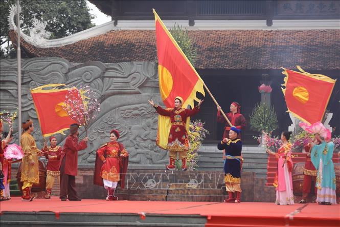 Chương trình biểu diễn nghệ thuật màn Sử thi mùa xuân Kỷ Dậu 1789 do các nghệ sĩ Nhà hát tuồng Trung ương biểu diễn. Ảnh: Minh Quyết - TTXVN