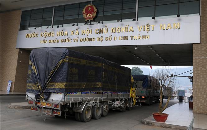 Lào Cai: Kim ngạch XNK hàng hóa qua Cửa khẩu Kim Thành trong kỳ nghỉ Tết đạt hơn 3 triệu USD - Ảnh thời sự trong nước - Kinh tế - Thông