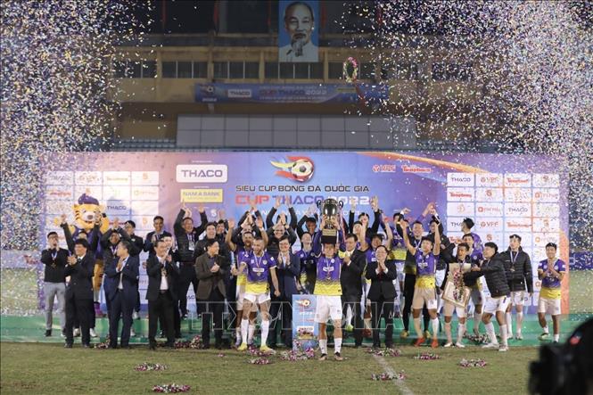 CLB Hà Nội giành Siêu cúp bóng đá Quốc gia - Cúp THACO năm 2022. Ảnh: Minh Quyết - TTXVN