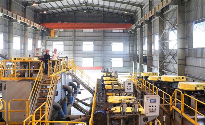 Trong ảnh: Không khí hoạt động sản xuất khẩn trương, nghiêm túc ngay từ những ngày đầu năm tại mỏ đồng Sin Quyền (Lào Cai). Ảnh: Quốc Khánh - TTXVN