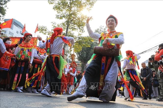 Trong mỗi lần hội làng Triều Khúc, ít nhất phải có 6 