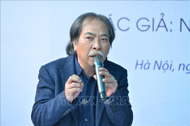 Trong ảnh: Nhà văn, nhà thơ Nguyễn Quang Thiều phát biểu giới thiệu. Ảnh: Minh Đức – TTXVN

