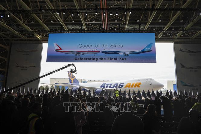 Trong ảnh: Toàn cảnh lễ bàn giao chiếc máy bay Boeing 747 cuối cùng tại Everett, Washington, Mỹ, ngày 31/1/2023. Ảnh: AFP/ TTXVN