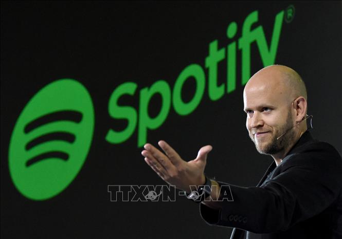 (tư liệu) Giám đốc điều hành của ứng dụng nghe nhạc trực tuyến Spotify, Daniel Ek  tại một cuộc họp báo ở Tokyo, Nhật Bản. Ảnh: AFP/TTXVN