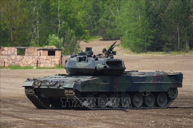 Trong ảnh (tư liệu): Xe tăng Leopard-2 A7 của quân đội Đức tham gia một buổi huấn luyện ở Munster ngày 20/5/2019. Ảnh: AFP/TTXVN