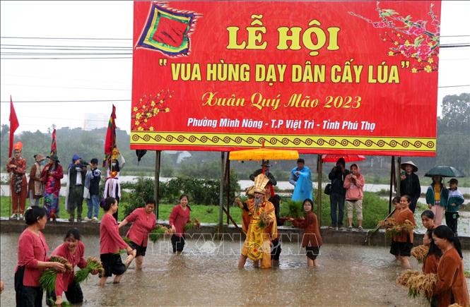 Image hình ảnh hình ảnh hình ảnh hình ảnh hình ảnh hình ảnh hình ảnh hình ảnh hình ảnh Văn Hùng - Văn hóa soi đường: Đặc sắc Lễ hội Vua Hùng dạy dân cấy lúa ở Phú ...