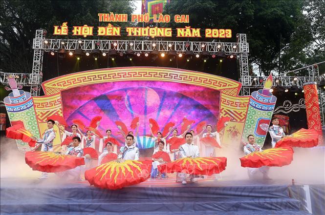 Trong ảnh: Biểu diễn văn nghệ tại lễ khai mạc. Ảnh: Quốc Khánh - TTXVN