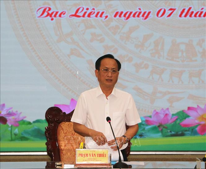 Trong ảnh: Chủ tịch UBND tỉnh Bạc Liêu Phạm Văn Thiều phát biểu tại Hội nghị. Ảnh: Tuấn Kiệt – TTXVN.