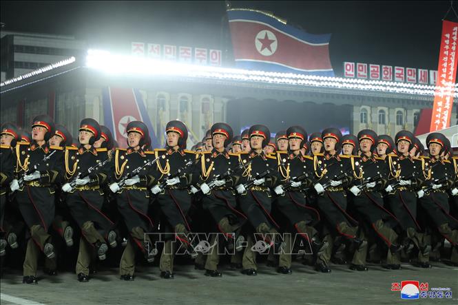 Lễ duyệt binh kỷ niệm 75 năm thành lập Lực lượng Vũ trang Nhân dân (KPA) của Triều Tiên ở thủ đô Bình Nhưỡng ngày 8/2/2023. Ảnh: KCNA/ TTXVN