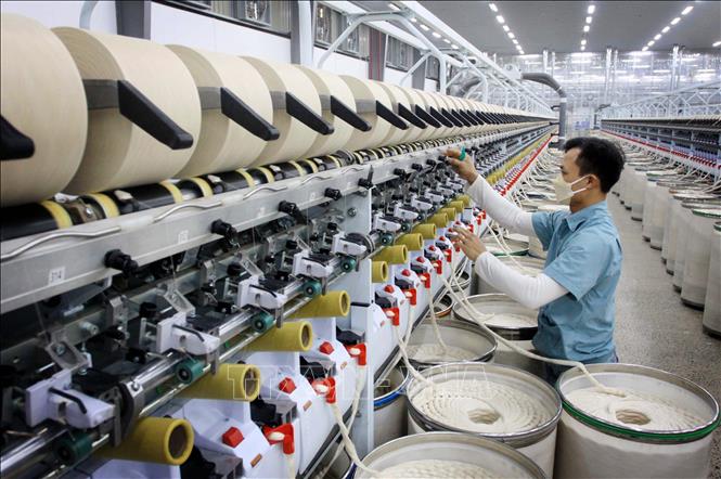 Production at the Logitex Co. Ltd in Vu Ninh IP, the northern province of Thai Binh. VNA Photo: Thế Duyệt 