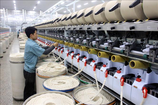Production at the Logitex Co. Ltd in Vu Ninh IP, the northern province of Thai Binh. VNA Photo: Thế Duyệt 