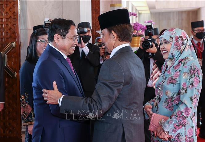 PM Pham Minh Chinh and Sultan of Brunei Haji Hassanal Bolkiah. VNA Photo: Dương Giang