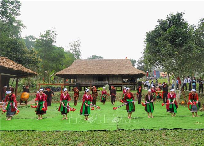 Tiết mục hoá tấu 