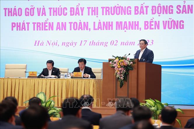 Prime Minister Pham Minh Chinh speaks at the national online conference. VNA Photo: Dương Giang