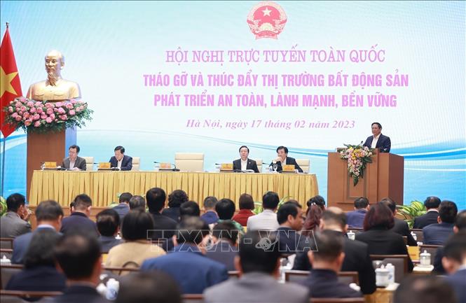 Prime Minister Pham Minh Chinh speaks at the national online conference. VNA Photo: Dương Giang