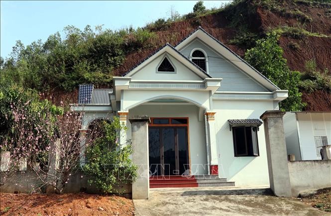 Trong ảnh: Những ngôi nhà mới khang trang ở xã Yên Lâm, huyện Hàm Yên (Tuyên Quang). Ảnh: Vũ Quang – TTXVN