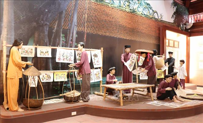 Trong ảnh: Mô hình chợ tranh tại Trung tâm Bảo tồn tranh dân gian Đông Hồ, huyện Thuận Thành, tỉnh Bắc Ninh. Ảnh: Thanh Thương - TTXVN