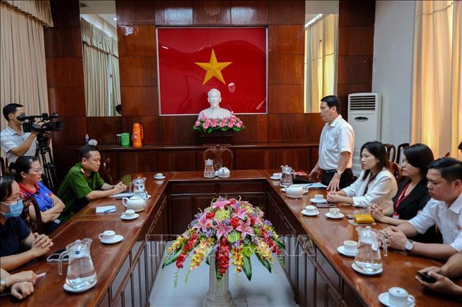 Quang cảnh buổi làm việc với đại diện các siêu thị, trung tâm thương mại trên địa bàn thành phố Cần Thơ. Ảnh: Thanh Liêm - TTXVN