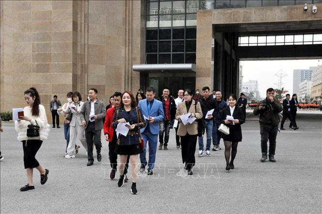As of 9am on February 21, 21 people have applied for exit procedures to enter China and nearly 30 Chinese entering Vietnam. Photo by courtesy/VNA 