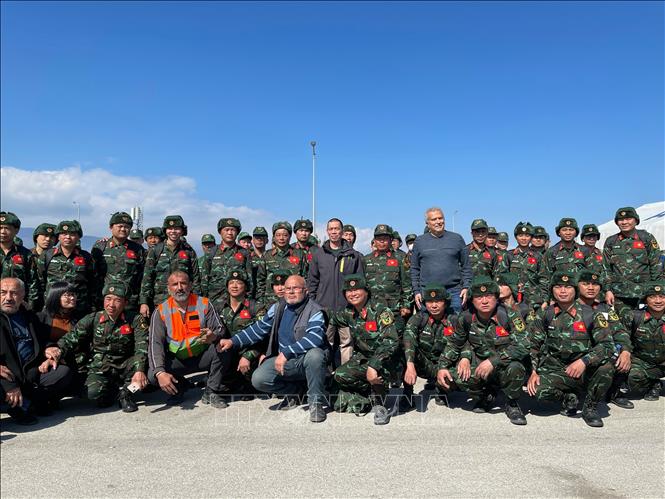 The search and rescue team of the Vietnam People’s Army (VPA) before leaving Turkey on February 22. VNA Photo: Hải Linh