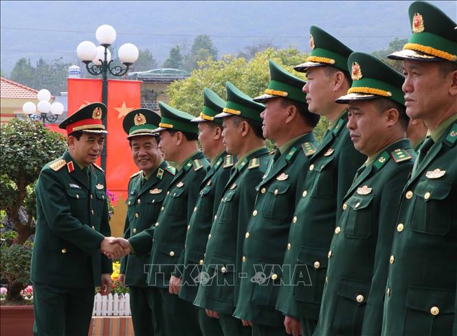 Đại tướng Phan Văn Giang, Ủy viên Bộ Chính trị, Phó Bí thư Quân ủy Trung ương, Bộ trưởng Bộ Quốc phòng cùng Đoàn công tác đã tới thăm và làm việc với Bộ Chỉ huy Bộ đội Biên phòng tỉnh Lai Châu. Ảnh: Nguyễn Oanh-TTXVN