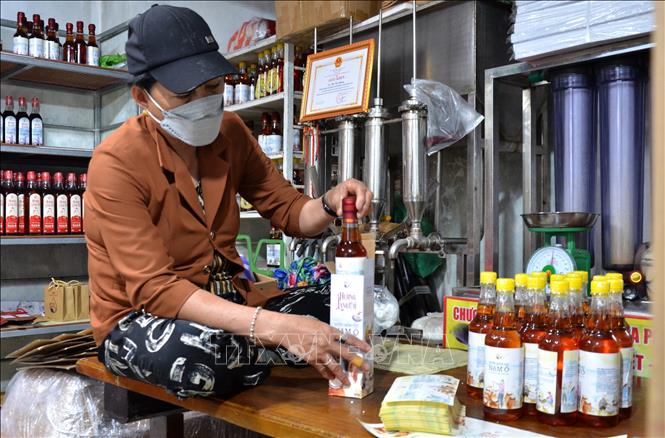 The fish sauce trade of Nam O village is recognised as a National Intangible Heritage by the Ministry of Culture, Sports and Tourism. VNA Photo: Quốc Dũng