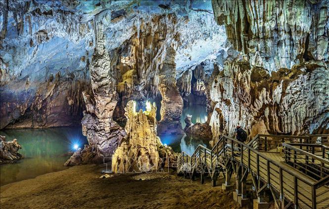Động Phong Nha đẹp huyền ảo và kỳ vỹ. Ảnh: TTXVN phát