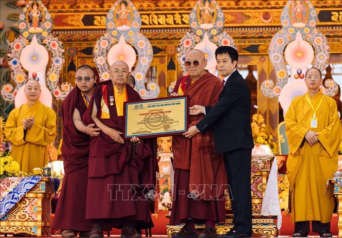 Liên hiệp các Hội UNESCO Việt Nam chính thức trao Chứng nhận 
