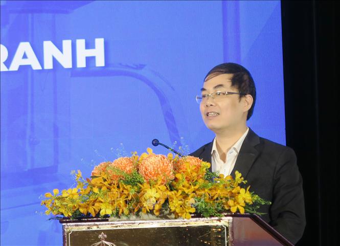 Trong ảnh: Ông Tạ Mạnh Hùng, Phó Cục trưởng Cục Quản lý Dược – Bộ Y tế phát biểu tại Diễn đàn. Ảnh: Đinh Hằng – TTXVN