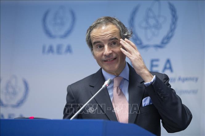 (Tư liệu) Tổng giám đốc IAEA Rafael Grossi phát biểu với báo giới tại Vienna, Áo, ngày 6/3/2023. Ảnh: AFP/ TTXVN