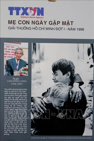 Rất nhiều tác phẩm ảnh trở thành tư liệu vô giá, là bằng chứng lịch sử…, nhiều tác phẩm đã được tặng giải thưởng Hồ Chí Minh và Giải thưởng Nhà nước về văn học nghệ thuật. Ảnh: TTXVN