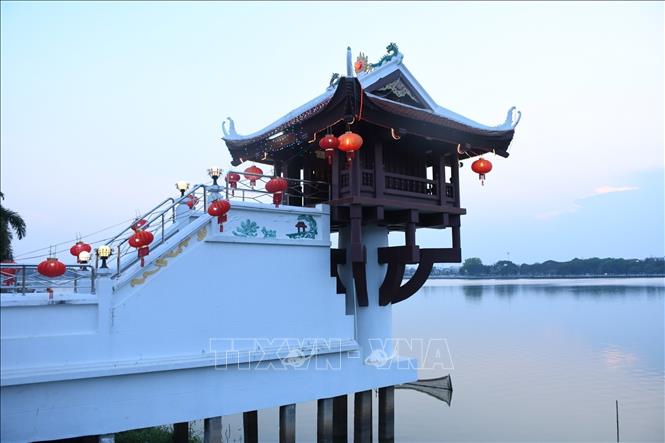 Chùa Một Cột trong khuôn viên Công viên hữu nghị Thái - Việt tỉnh Khon Kaen được xây theo kích thước chùa nguyên mẫu ở Hà Nội. Ảnh: TTXVN phát