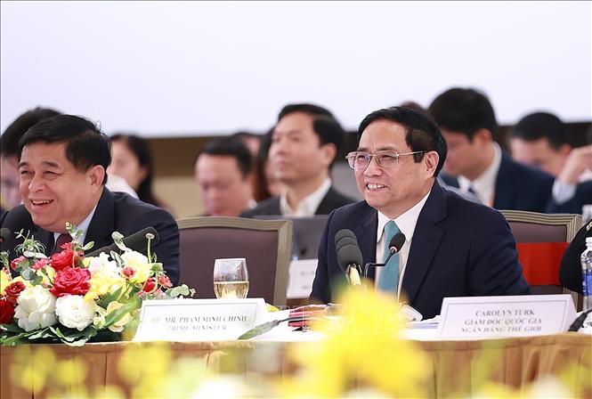 Thủ tướng Phạm Minh Chính phát biểu tại Diễn đàn doanh nghiệp Việt Nam thường niên 2023. Ảnh: Dương Giang-TTXVN
