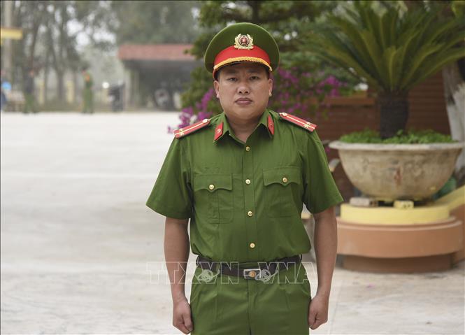 Trong ảnh: Chân dung Trung úy Thào A Khư, Đội Cảnh sát Kinh tế - Ma túy Công an huyện Điện Biên, tỉnh Điện Biên. Ảnh: Xuân Tư - TTXVN
