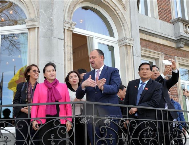 Trong chương trình thăm và làm việc tại Nghị viện châu Âu, sáng 5/4/2019, Chủ tịch Quốc hội Nguyễn Thị Kim Ngân gặp Bộ trưởng kiêm Chủ tịch vùng Wallonie, ông Willy Borsus trong chuyến thăm chính thức Vương quốc Bỉ. Ảnh: Trọng Đức-TTXVN
