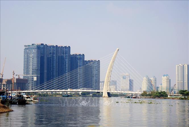 Trong ảnh: Cầu Ba Son (trước là cầu Thủ Thiêm 2) được đưa vào sử dụng từ tháng 4/2022. Ảnh: Hồng Đạt - TTXVN
